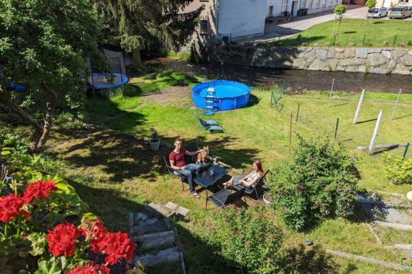 F1B – Süße Wohnung mit Sauna im Gemeinschaftsgarten