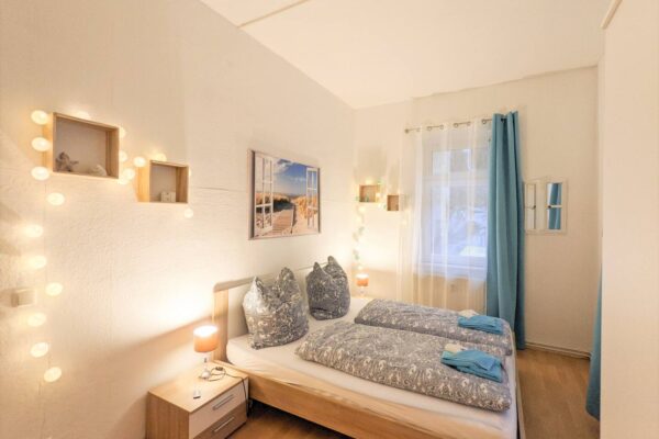 R2 – Wohnung mit Gemeinschaftsgarten, Pool und Grill